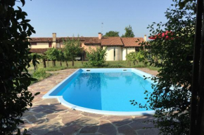 Terrace Apartment, Pool, Garden, Treviso